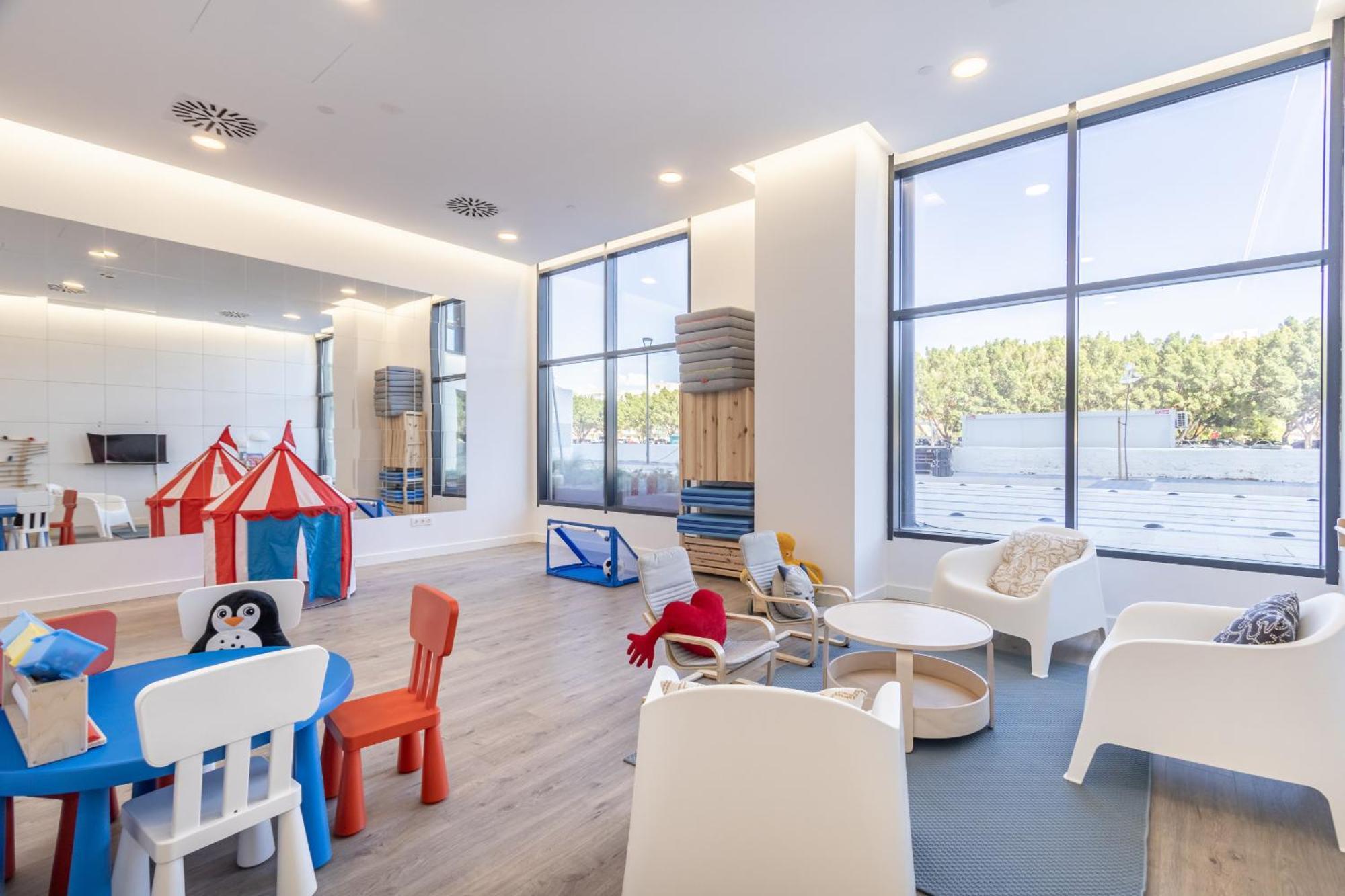 Апартаменты Malaga Skyline 1 Pool & Parking Free Экстерьер фото